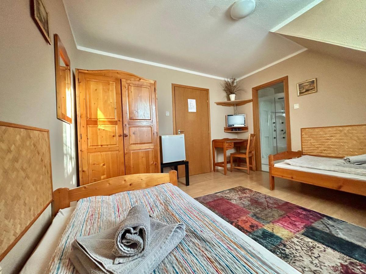 Romantik Camping Es Panzio Bük Zewnętrze zdjęcie