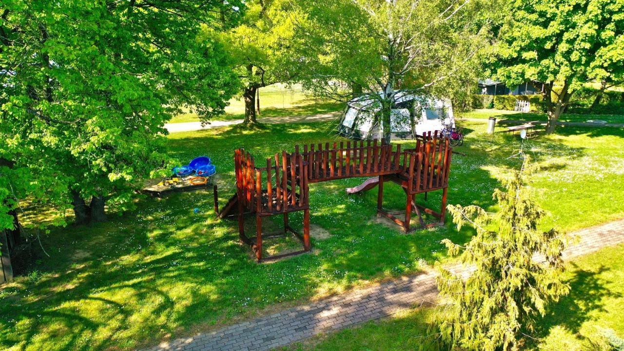 Romantik Camping Es Panzio Bük Zewnętrze zdjęcie